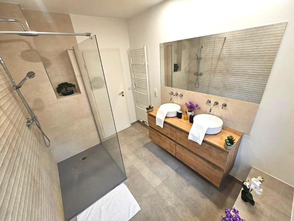 Living Stylish 2br And Free Parking *